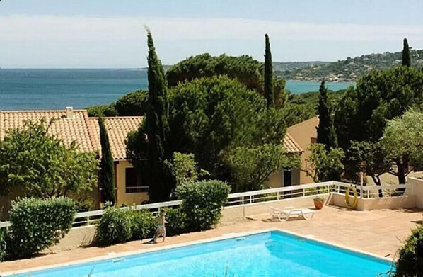 Pool - Beautiful apartment with pool in Sainte-Maxime (Sainte-Maxime)