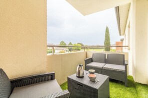 Property grounds - Cosy apartment with pool (Toulouse)