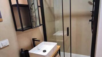 Villa, 3 Bedrooms, Patio, Sea View | Bathroom | Free toiletries, hair dryer, towels, soap