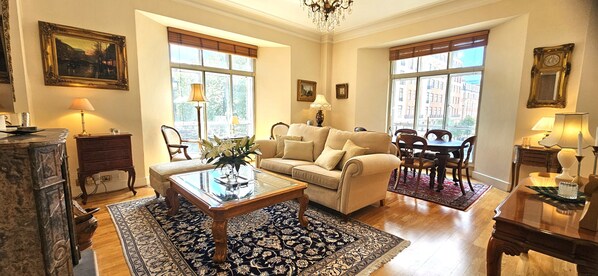 Smart TV, fireplace, printers