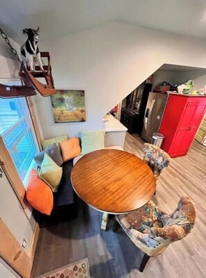 Interior - Sea-clusion (Virginia Beach)