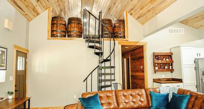 Country Cottage on the Bourbon Trail, near Bardstown, Peaceful, Family, Couples