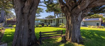 Coastal Charm: Inviting 3 BR Montara Home