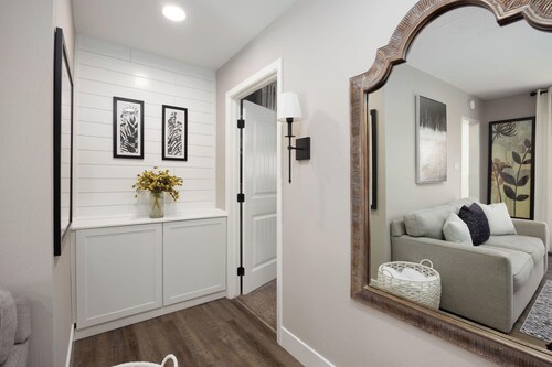 Coastal Charm: Inviting 3 BR Montara Home