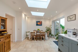 Dining - 4 Bed in Abbotsham (oc-r29365) (Abbotsham)