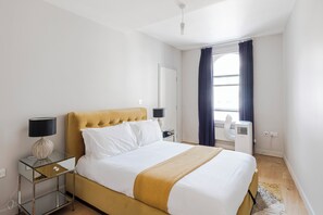 Apartment | 2 bedrooms, free WiFi, bed sheets - Immaculate 2-bed Apartment in Prime Central London (London)