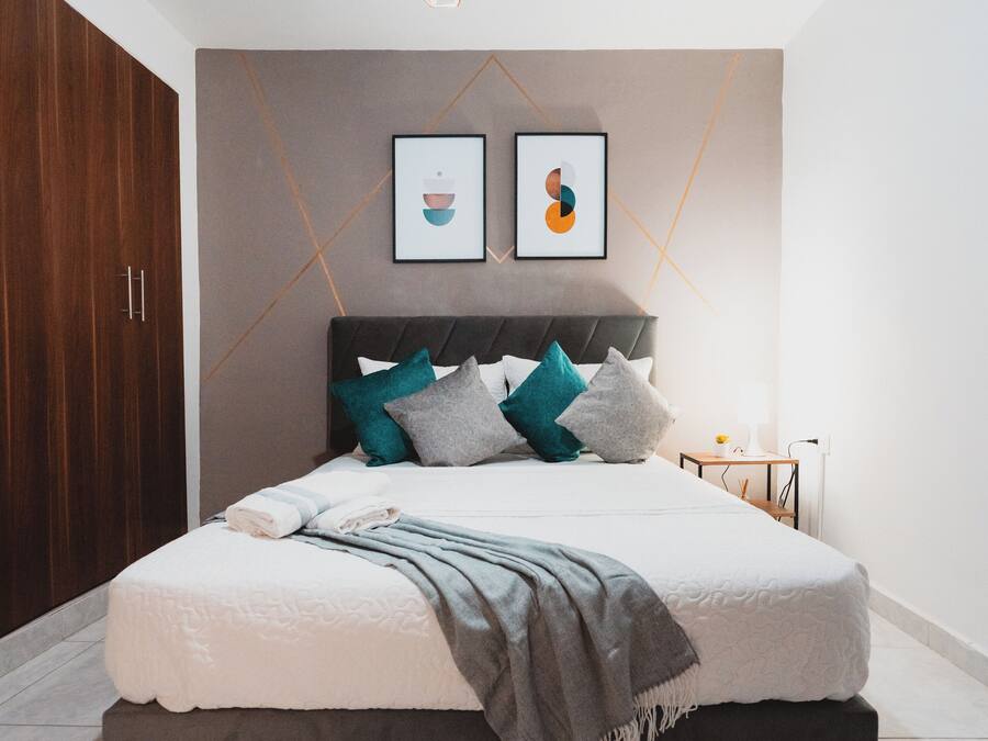 Deluxe dubbelrum | Memory foam-madrasser, minibar, strykjÀrn/strykbrÀda och gratis wi-fi