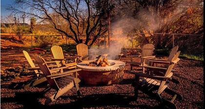 Oak Creek Oasis: Pool, Spa, Golf