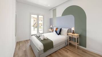 3 bedrooms, travel cot, free WiFi, bed sheets