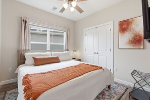 4 bedrooms, desk, iron/ironing board, travel cot