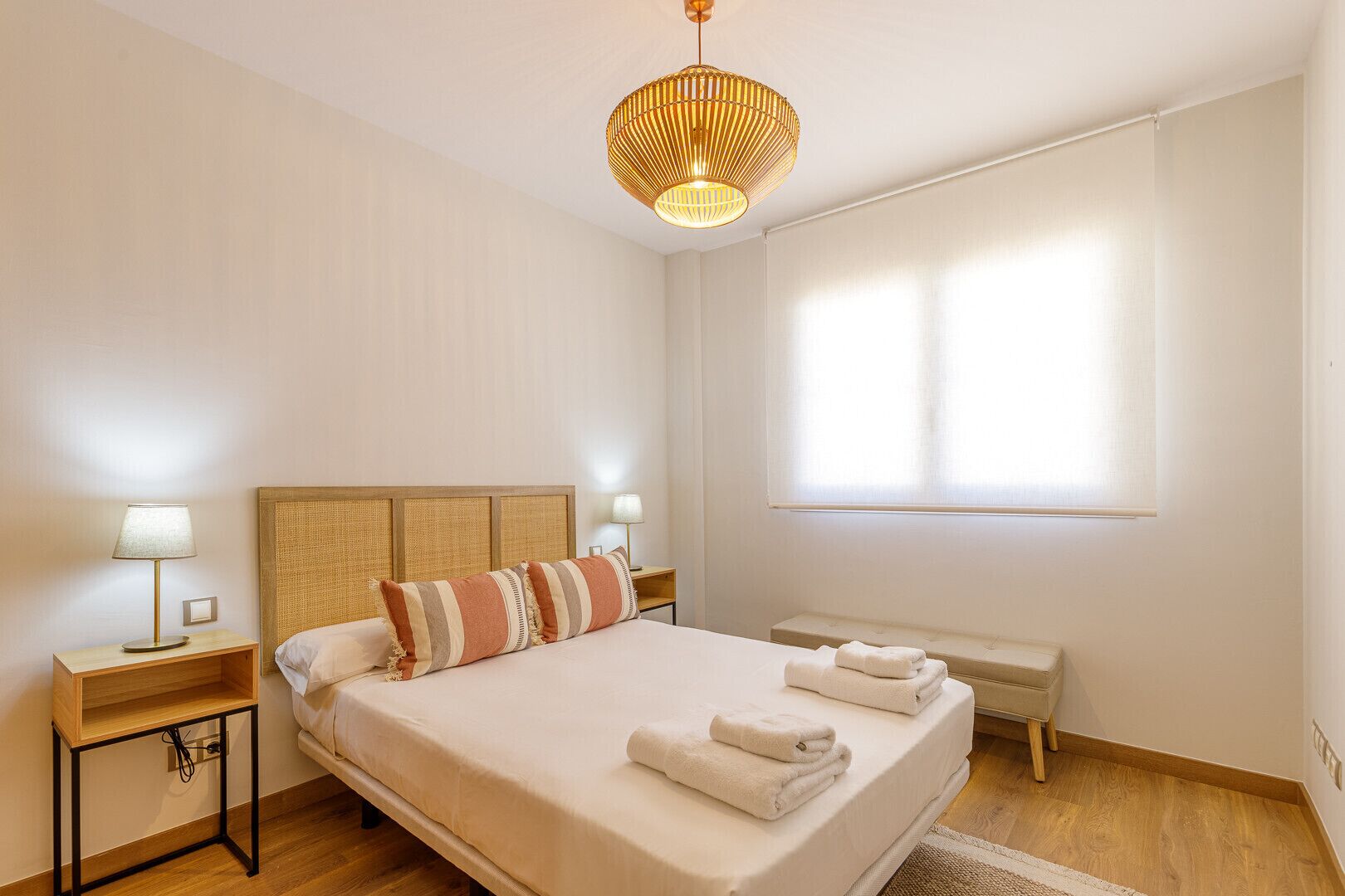 1 dormitorio, caja fuerte, tabla de planchar con plancha y wifi gratis