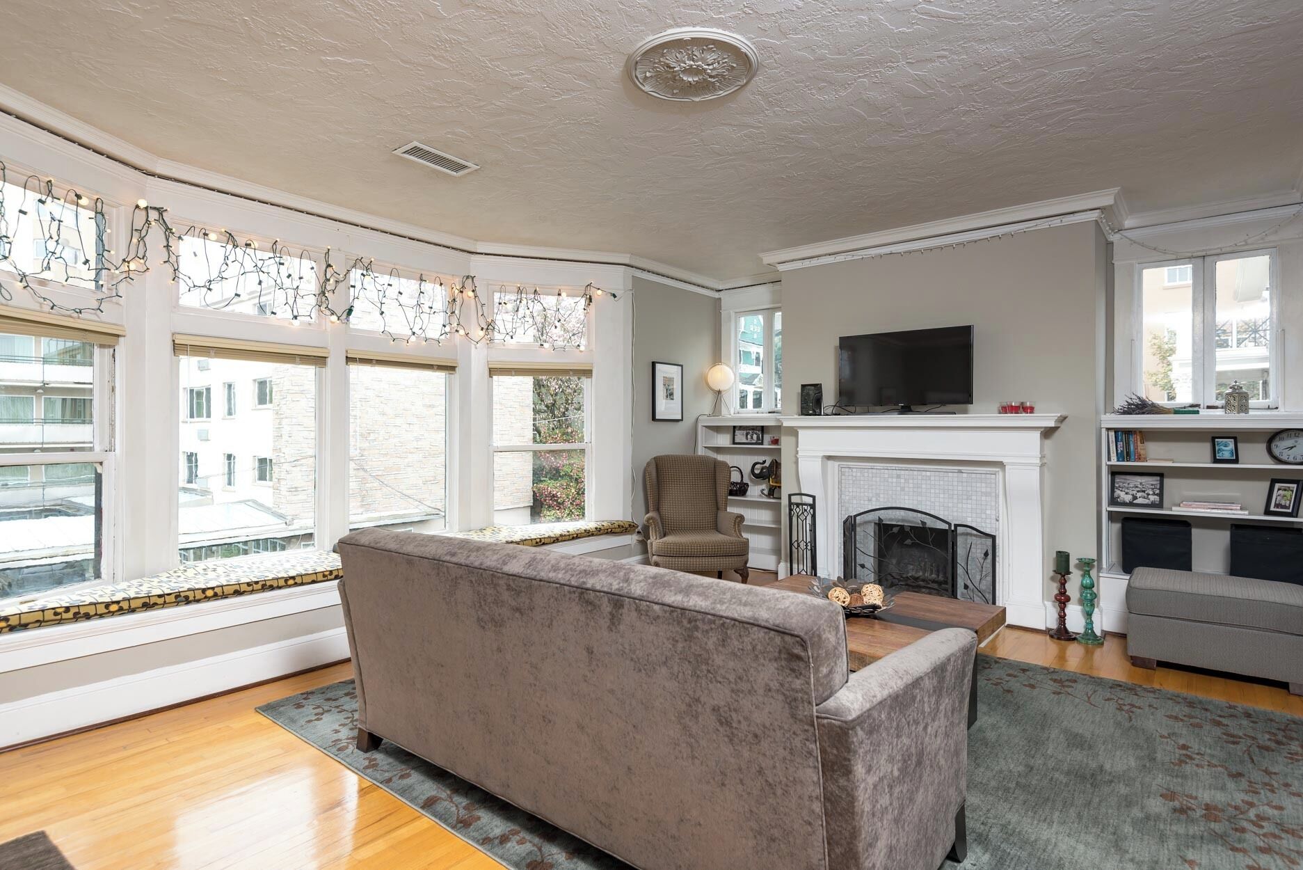 Spacious Condo Near NW 23rd