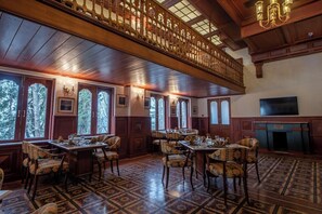 Dining - Cecil by Pearl Continental (Murree)