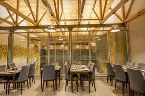 Dining - Cecil by Pearl Continental (Murree)