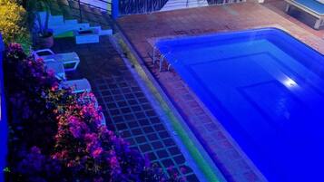 2 piscinas al aire libre