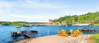 DockTales - Panoramic Views & Private Dock