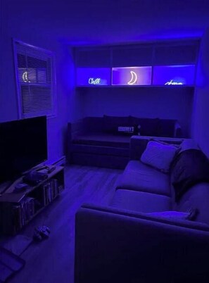 Smart-TV, Videospiele, Bücher