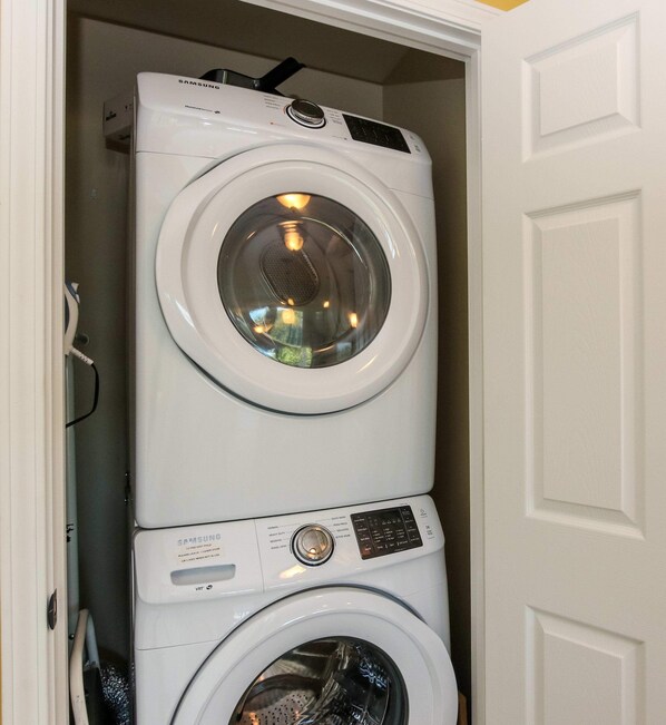 Unclassified image, 1 of 22, button - House # 47 Happily Ever After (No Pets) (Leesburg)