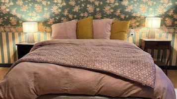 3 slaapkamers, een strijkplank/strijkijzer, wifi, beddengoed