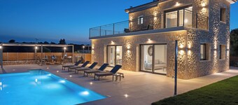 Brand New: Kefalonia Stone Villas - Villa Trapezaki Tranquility