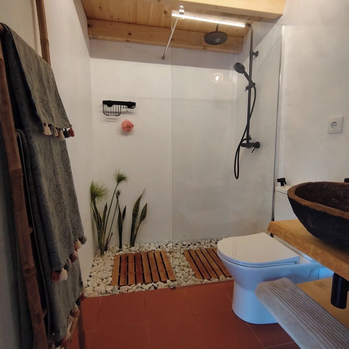 Comfort Chalet, Pool View | Bilik Mandi | Jubah mandi, tuala disediakan, sabun, syampu 