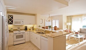 Private kitchen - 2 BR - CHRISTMAS 2024 - Four Seasons Residence Club Aviara, North San Diego (Carlsbad)
