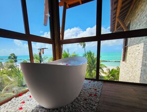 奢華雙人房, 海景 | 房內夾萬、獨特設計、獨特裝修、遮光窗簾/窗簾
