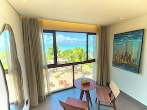 Dobbeltrom – premium, sjøutsikt | Safe på rommet, individuelt dekorert og individuelt innredet