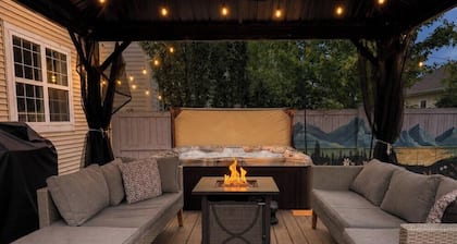 Nordic Spa Escape - Hot Tub - Fire Table - BBQ - Barrel Sauna