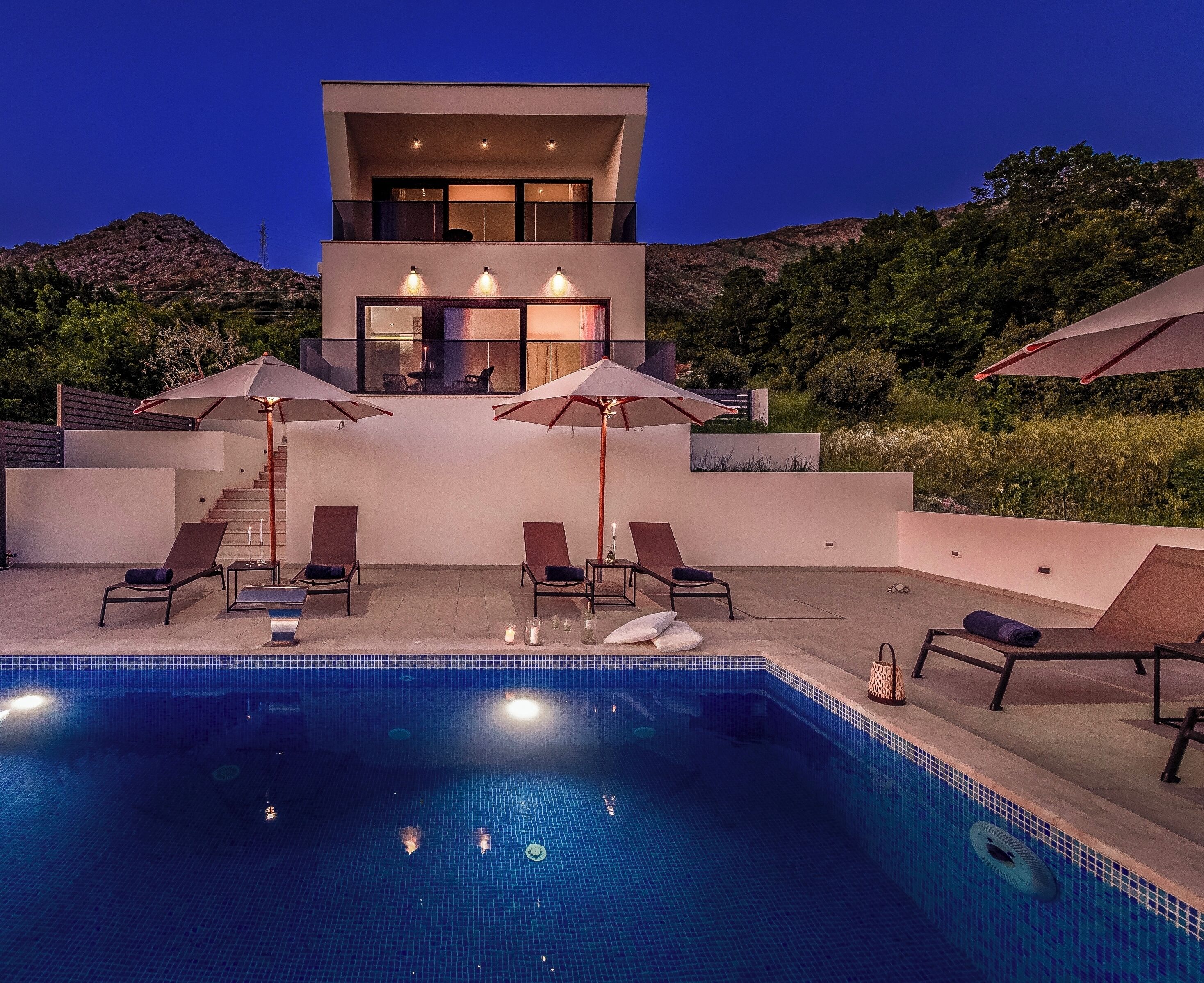 Ulkouima-allas, lämmitetty uima-allas