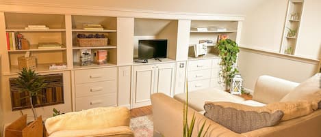 Smart TV, books