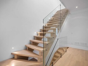 Interior - Luxury Home with Sauna, Patio & Backyard Near Lake (Richmond Hill)