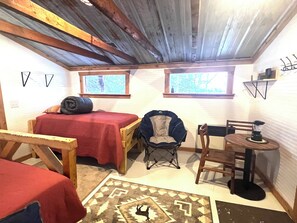1 bedroom, bed sheets - Denali View Cabin-HCRL (Matanuska-Susitna)