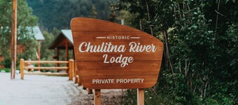 Entire Property Historic Chulitna River Lodge