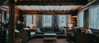 Entire Property Historic Chulitna River Lodge