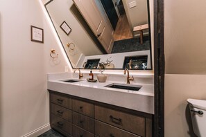 Assecador de cabells i tovalloles 