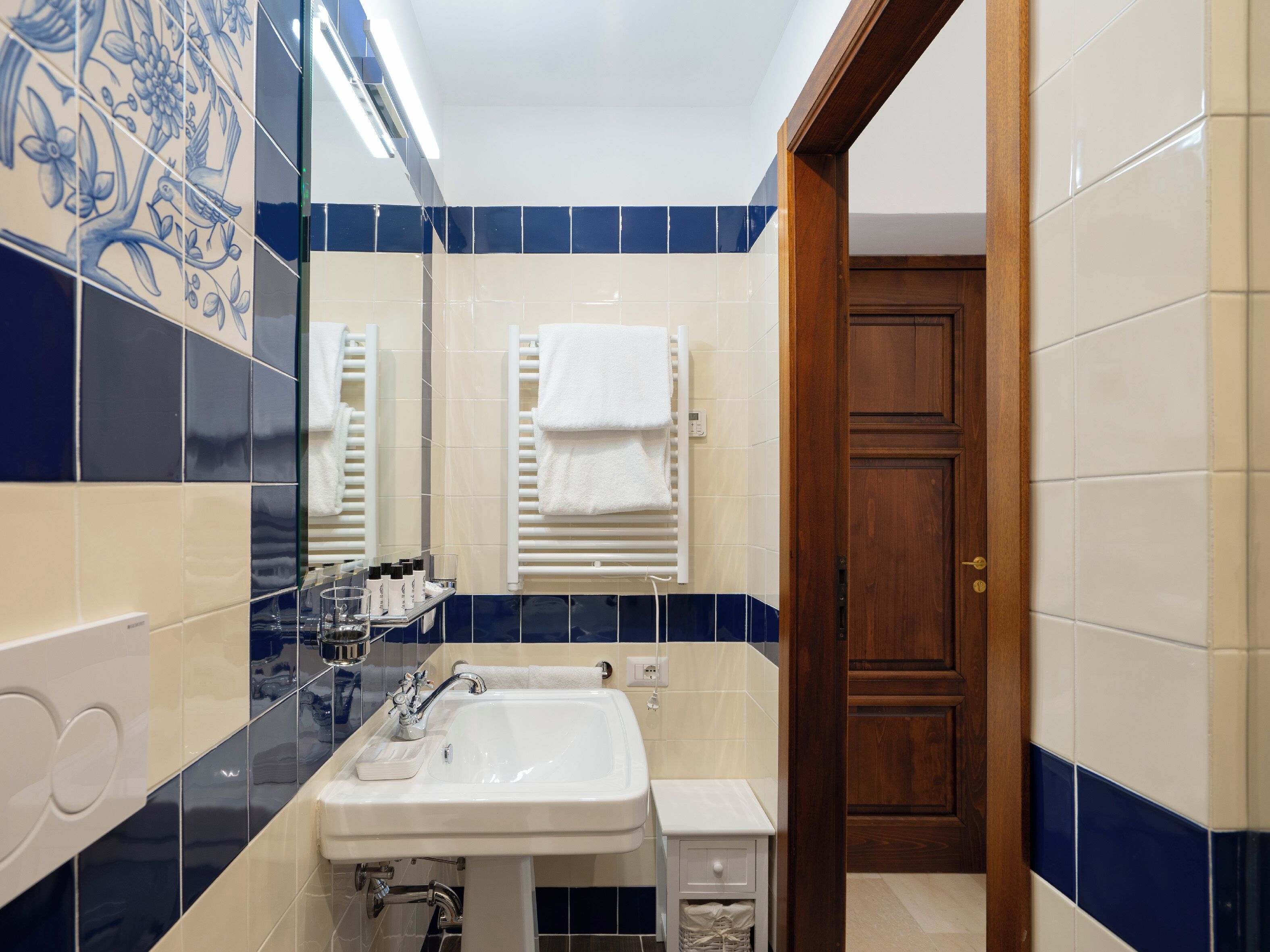 Familiesuite | Bad | Toalettartikler (inkludert), hårføner, bidé og håndklær