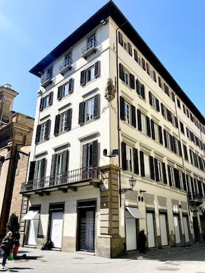 Exterior - Borgia di Firenze (Firenze)