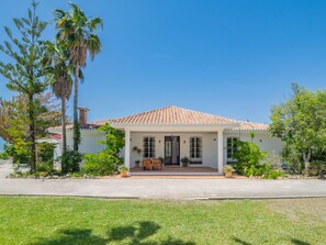 Exterior - Cubo's Casa Rural Montepiedad / private pool / BBQ / free wifi (Alhaurín el Grande)