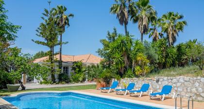 Cubo's Casa Rural Montepiedad / private pool / BBQ / free wifi