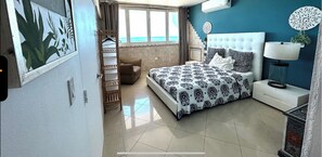 1 bedroom, in-room safe, iron/ironing board, WiFi - Puerto Rico, Beach front Condo in CONDADO, San Juan on the BEACH. (San Juan)