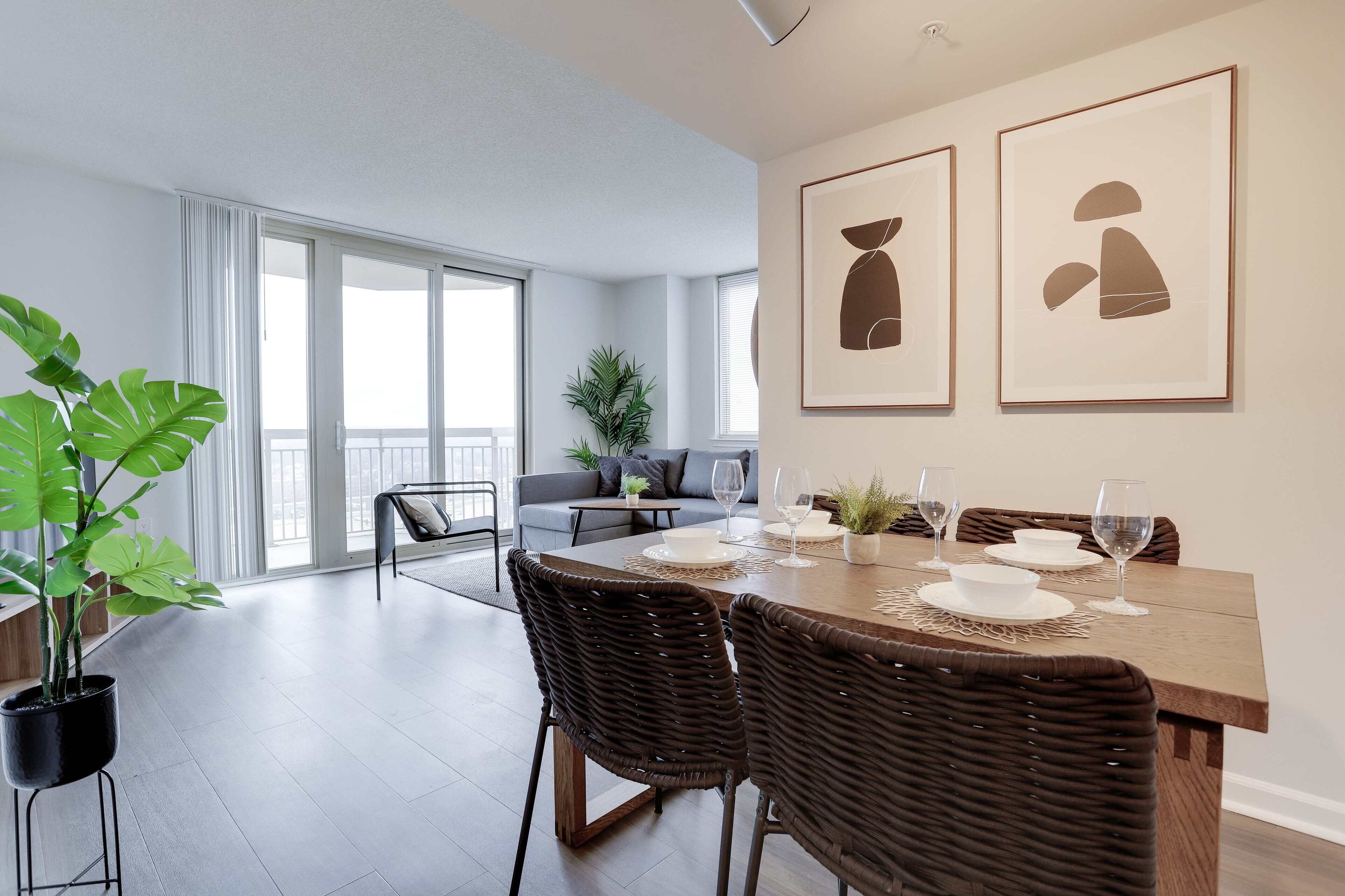 Deluxe Apartment, 2 Bedrooms, Balcony, City View | In-room dining