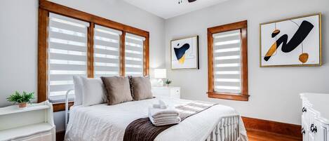 4 Schlafzimmer, Schreibtisch, Bügeleisen/Bügelbrett, kostenloses WLAN