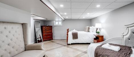 4 chambres, bureau, fer et planche Ă repasser, accĂšs au Wi-Fi (inclus)