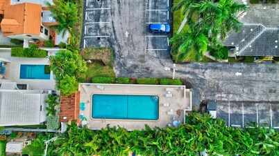 Beach Bungalow 