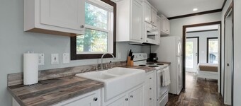 Cozy 1-Bedroom Tiny Home 1/2 Mile from Marina and Boat Ramp #405!