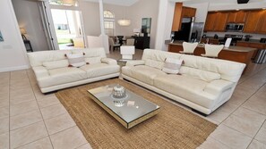 Télévision, chaîne hi-fi