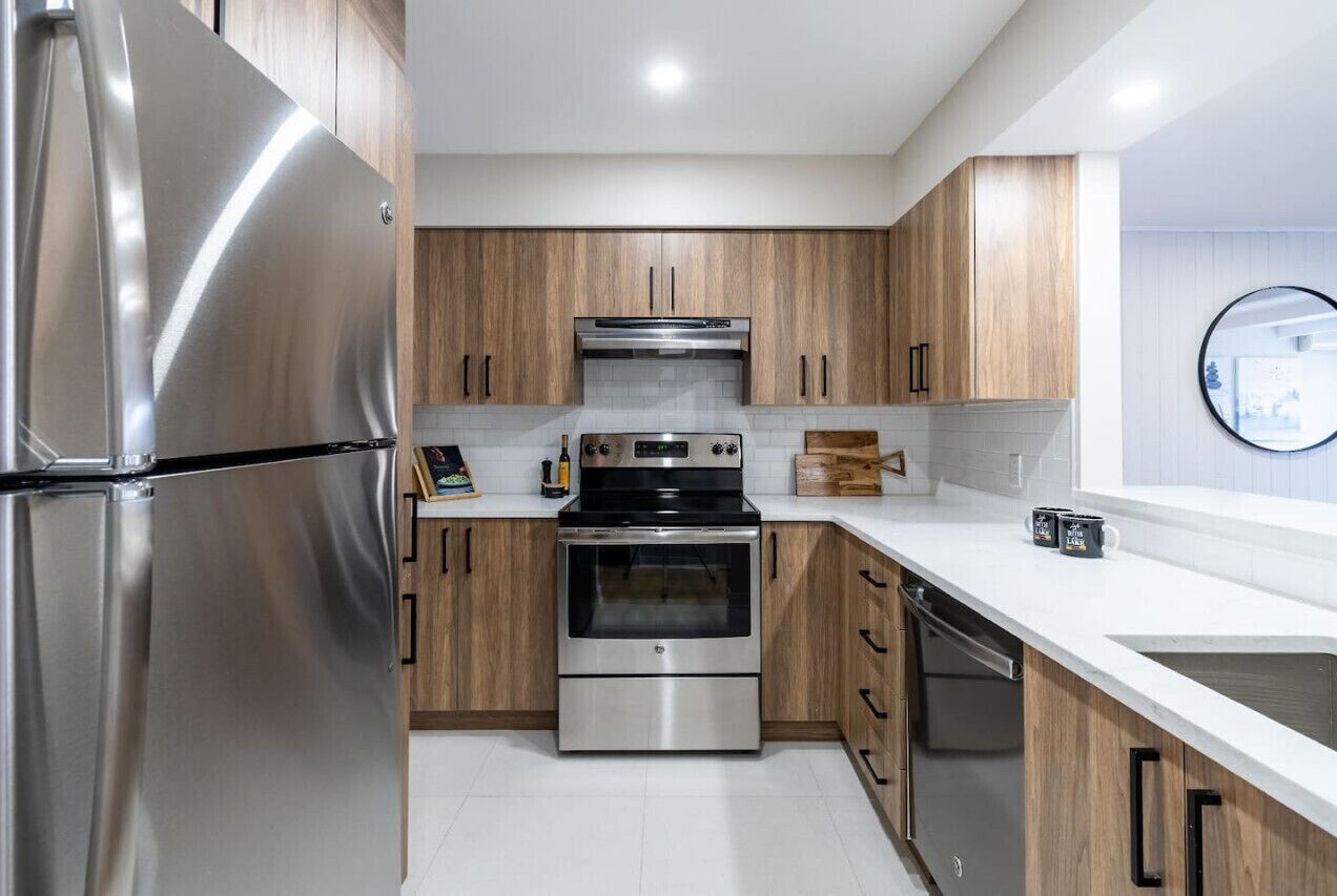 Oven, stovetop, dishwasher, coffee/tea maker