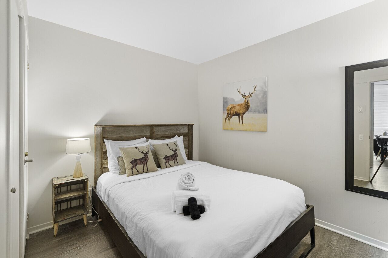 1 habitación, tabla de planchar con plancha, wifi gratis y ropa de cama 