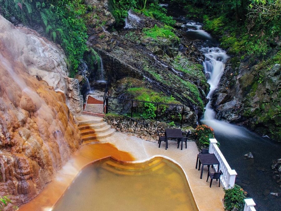 4 utendørsbassenger